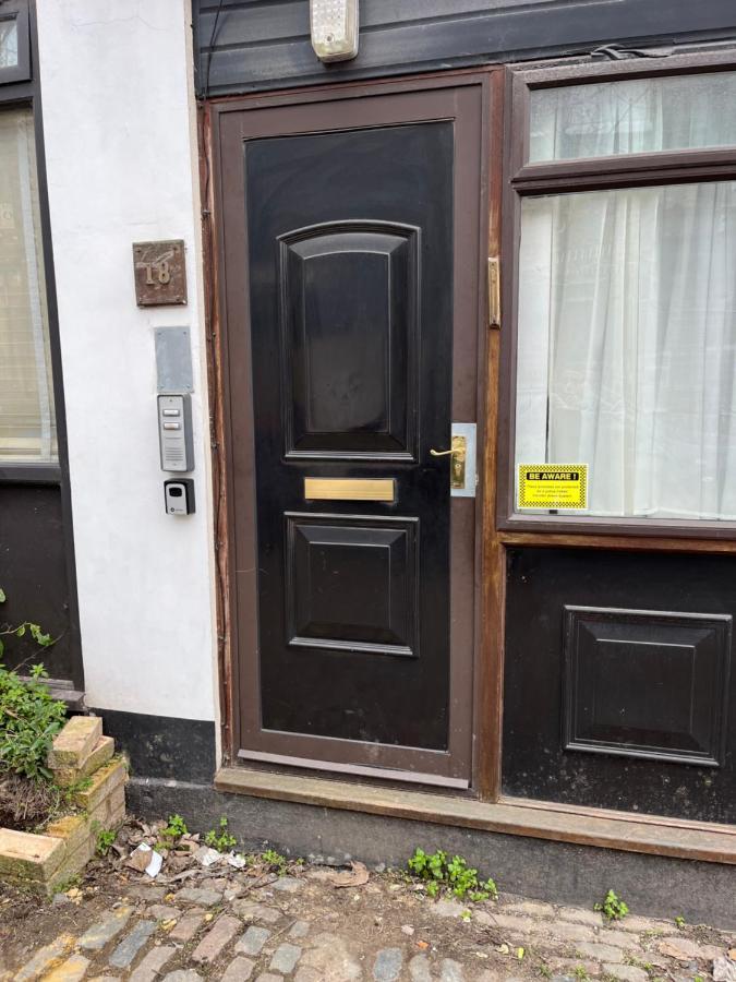 Studio Flat In The Heart Of Golders Green London Exteriör bild
